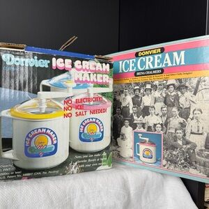 Donvier Chillfast Ice Cream Maker and Recipe Book